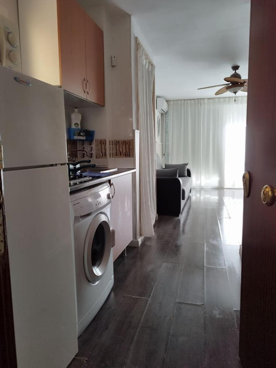 Nuevo Corinto Estudio 35 Metros Apartment Benalmadena Bagian luar foto